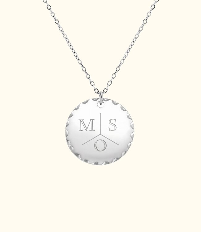 Elegante Munt Ketting Met Letters Gegraveerd
