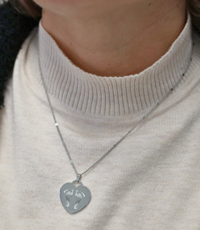 Liefdevolle Hart Ketting Met Voetafdruk Van Baby