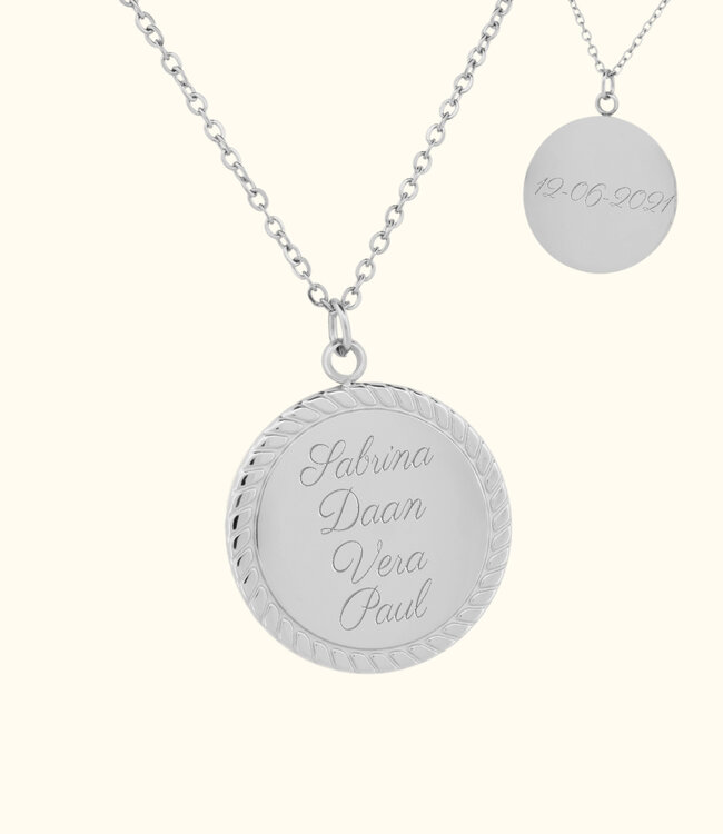 Stijlvolle Vintage Munt Ketting Met Gegraveerde Namen