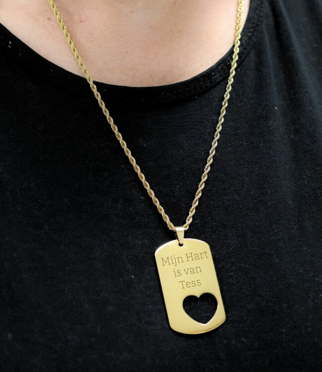 Liefdevolle Kettingen Met Dogtag En Hart Als Teken Van Verbondenheid