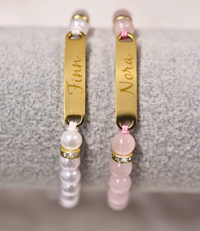 Graveer Jouw Naam Op Onze Parelarmbanden Voor Kinderen