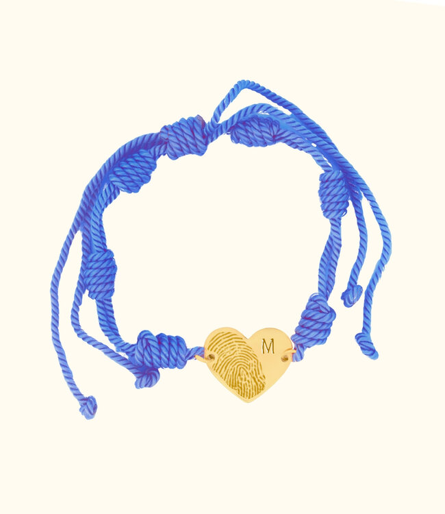 Creëer je eigen hart armband met een vingerafdruk en initiaal