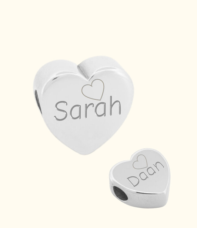 Bedel met Naam als symbool van verbondenheid en stijl