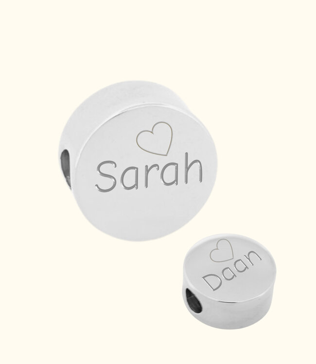 Bedel met Naam als symbool van verbondenheid en stijl