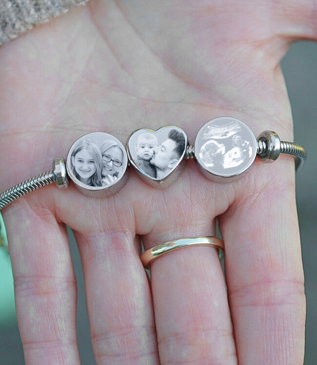 Bedel Zwanger als symbool van een nieuwe levensfase