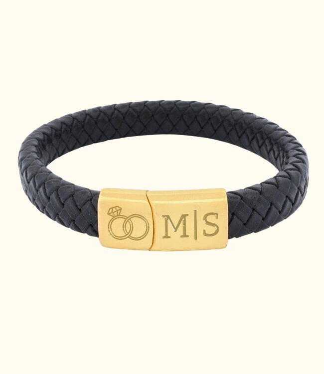 Leren armband met initialen een subtiele manier om verbondenheid te dragen