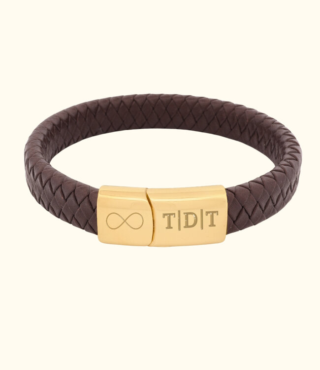 Leren armband met initialen een subtiele manier om verbondenheid te dragen