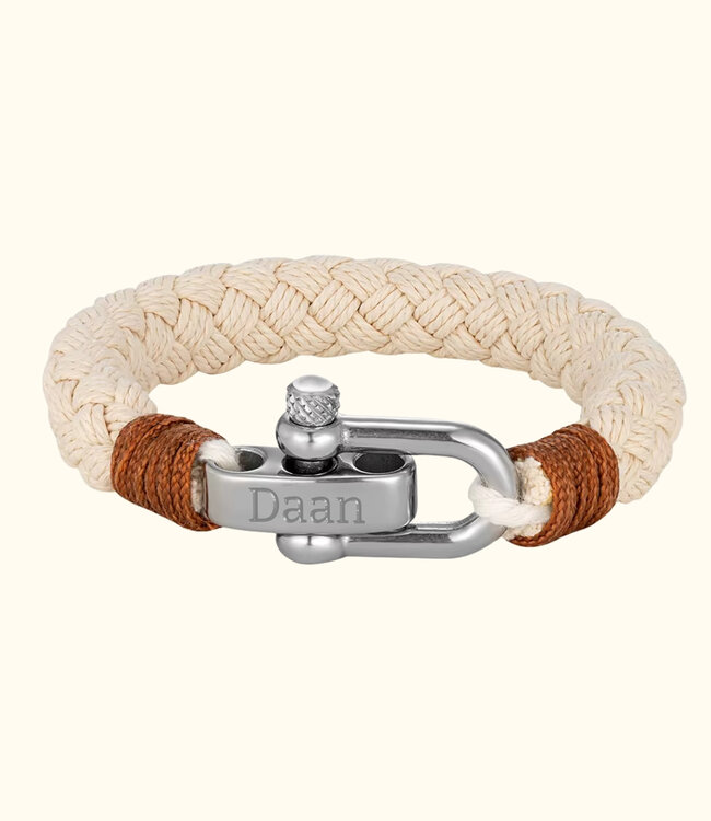 Gevlochten touw armband met naam een persoonlijk sieraad vol betekenis