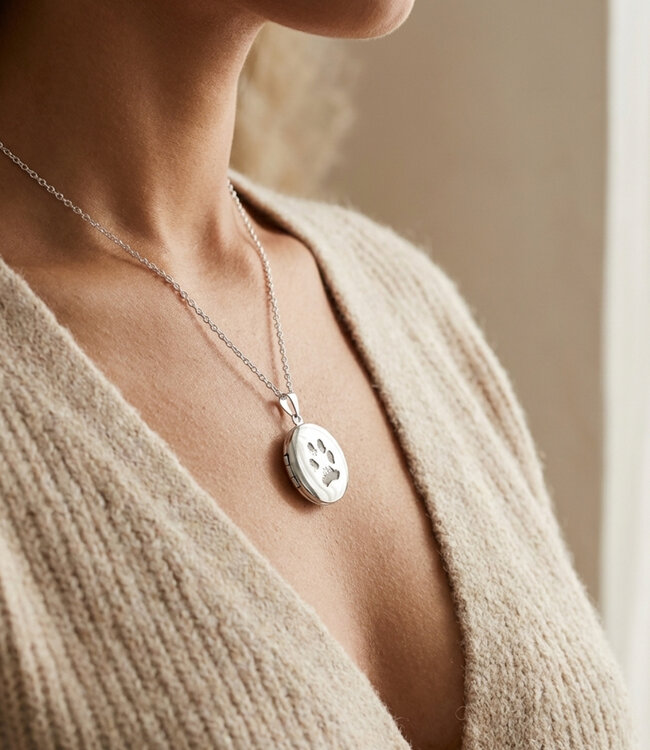 Medaillon met pootafdruk persoonlijk sieraad met foto en herinnering