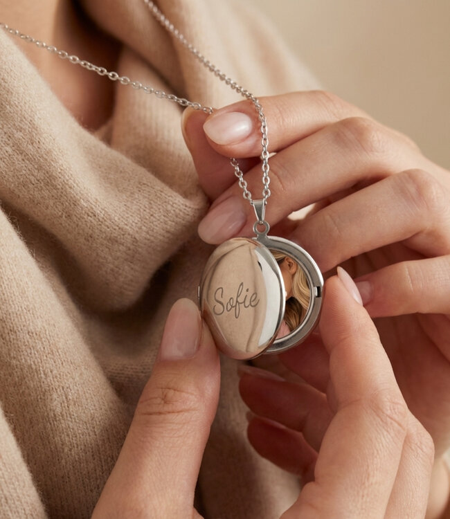 Medaillon met foto persoonlijk sieraad met tekst en herinnering