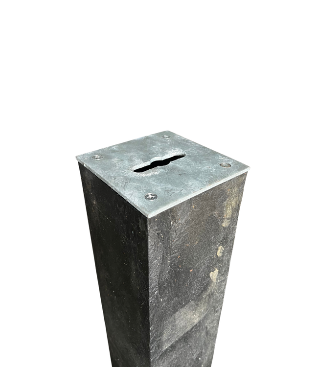 Ri-Traffic Removable Diamond-Head Posts BLACK plastic