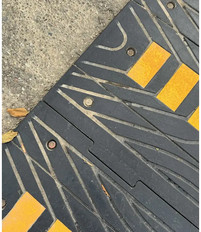HEAVY Reductor de velocidad de caucho para camiones - altura 5 cm