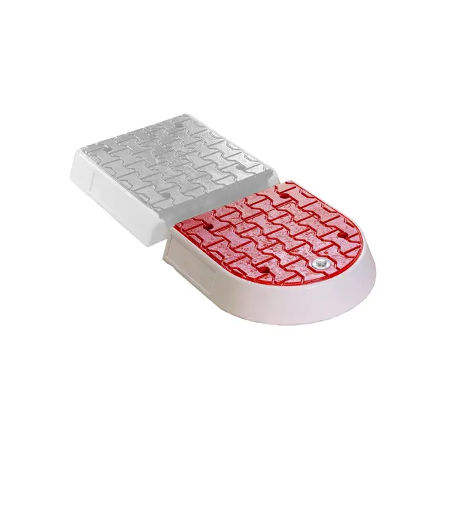 Ri-Traffic Îlot de circulation modulaire pièce d'extrémité - Rouge