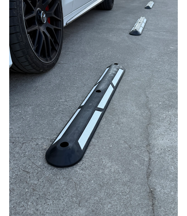 Ri-Traffic Separador de carril bici negro con reflectores blancos
