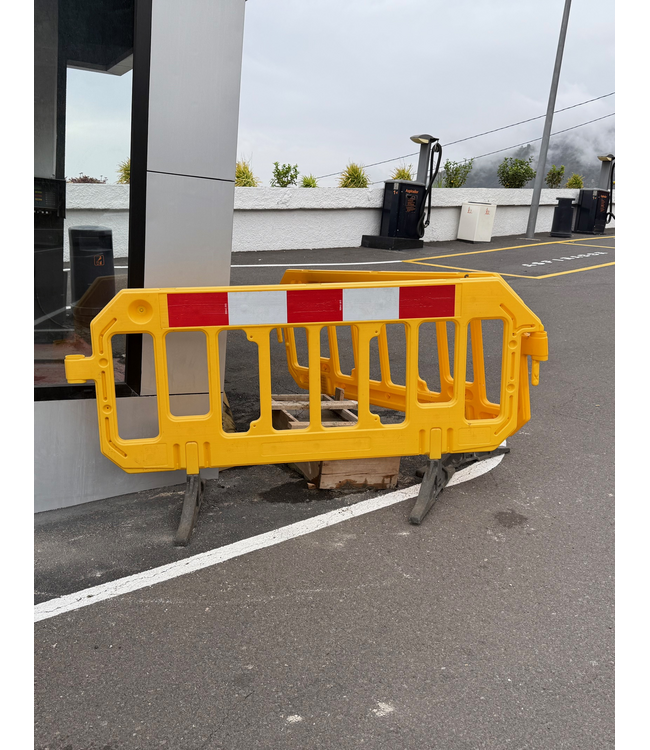 FENZO Plastic barrier 200 x 100 cm - Yellow