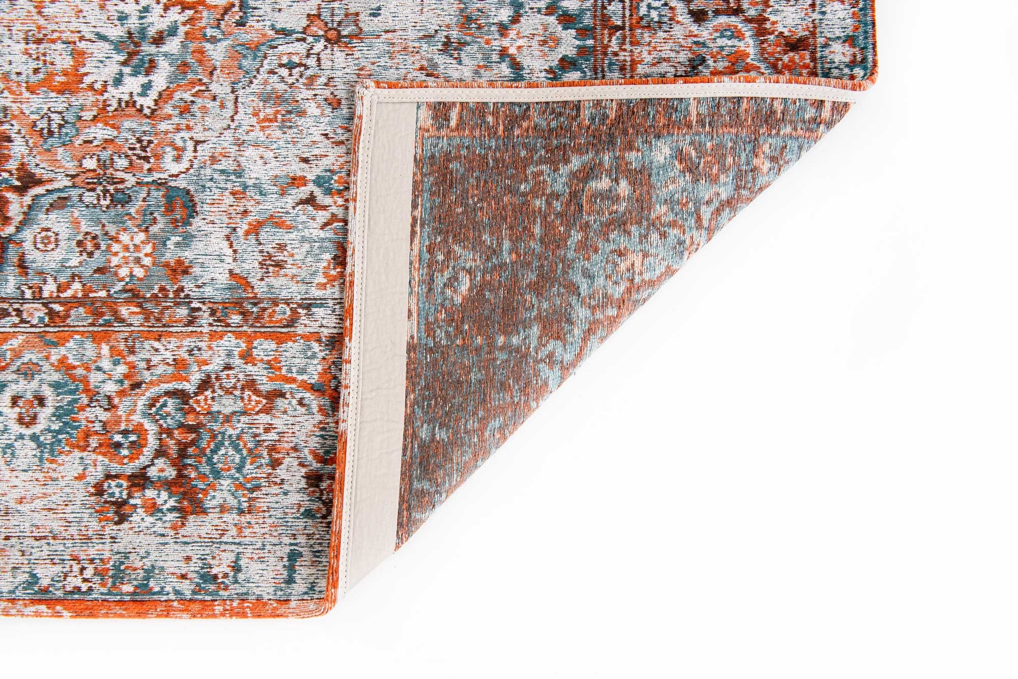 Antique Bakhtiari rug from the Antiquarian Collection - Galata 