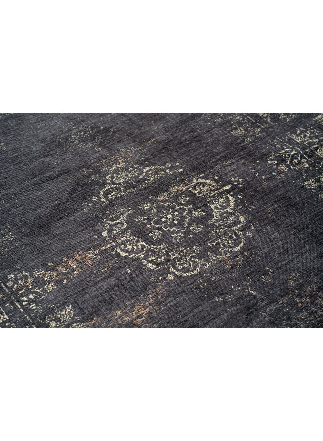 Mineral Black 8263 - Medallion Collection