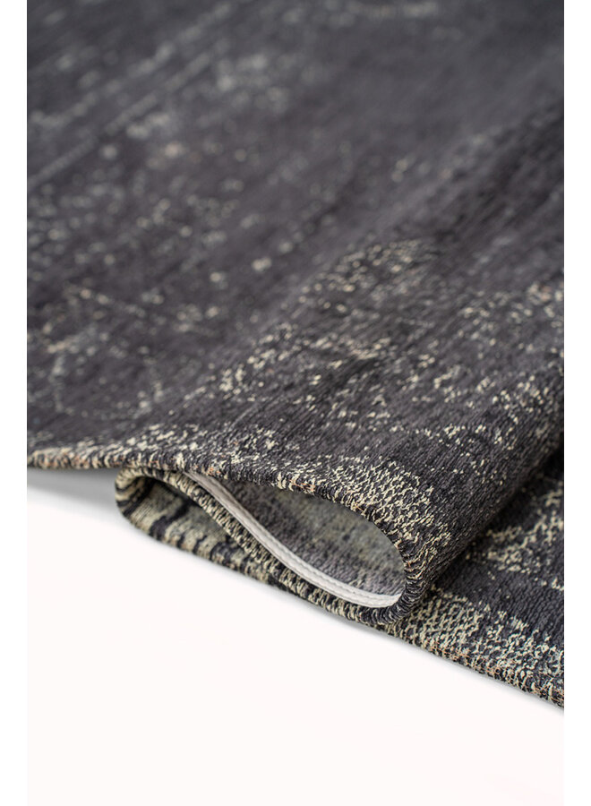 Mineral Black 8263 - Medallion Collection