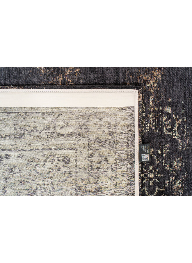 Mineral Black 8263 - Medallion Collection