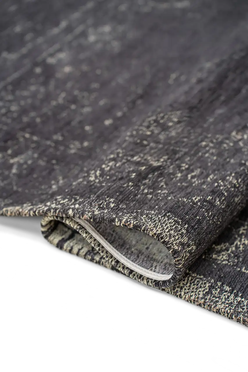 Mineral Black 8263 - Medallion Collection