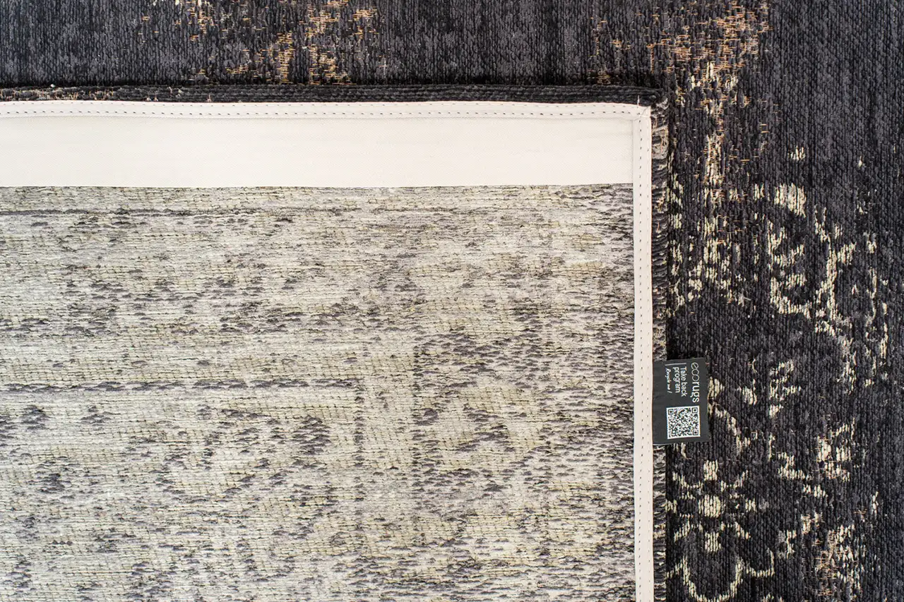 Mineral Black 8263 - Medallion Collection