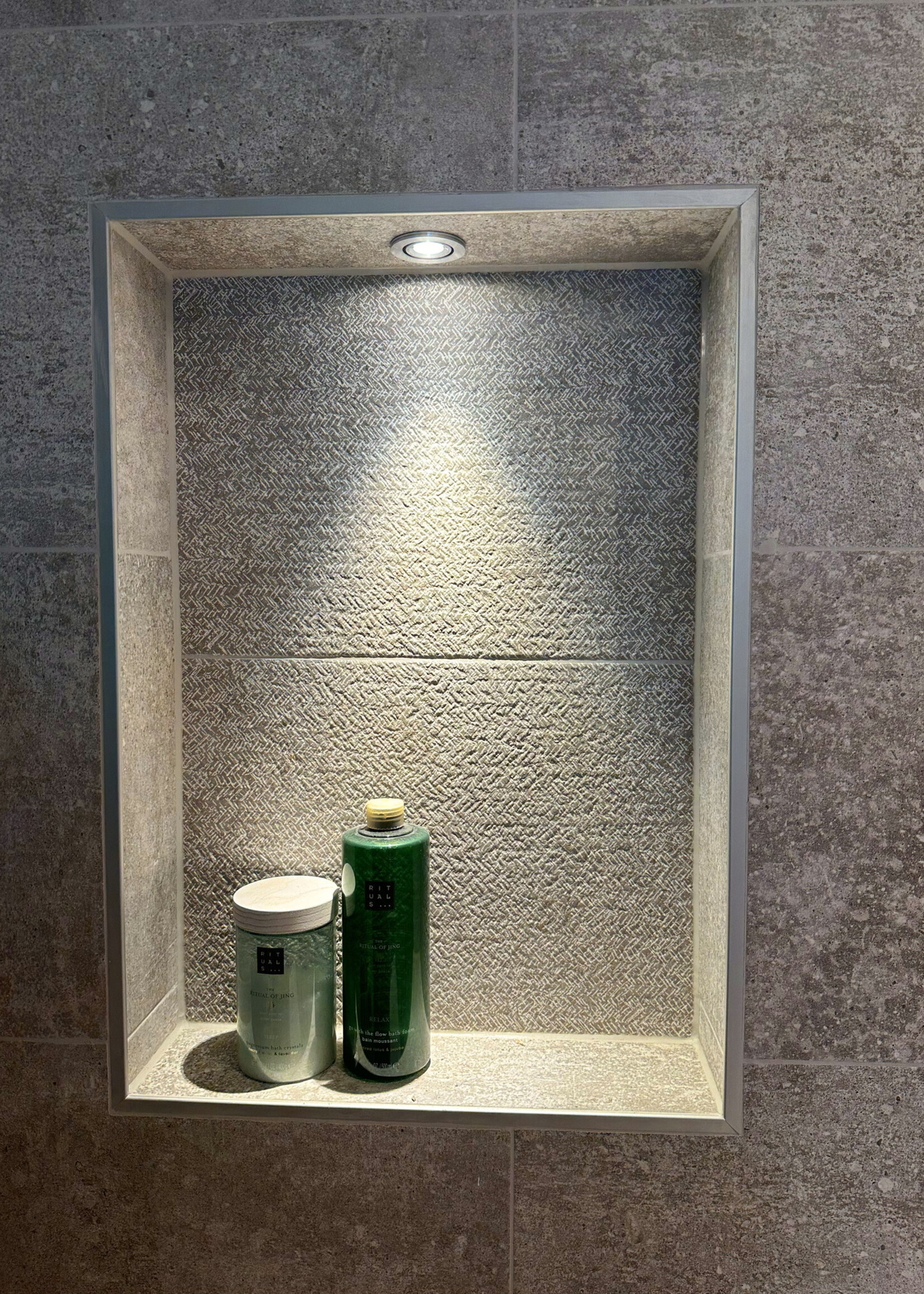 Dimbare mini inbouwLEDspot, warm wit, 1x3W Kantelbaar IP44
