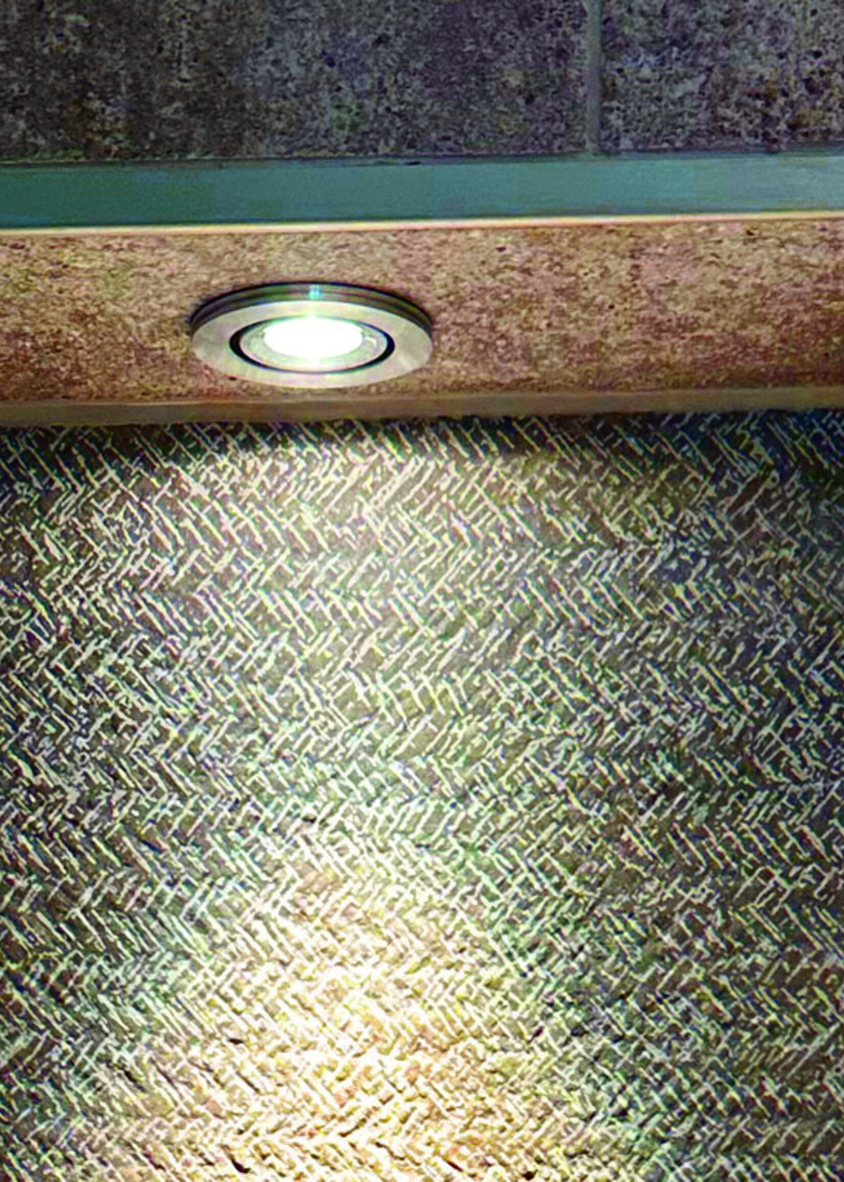 Dimbare mini inbouwLEDspot, warm wit, 1x3W Kantelbaar IP44