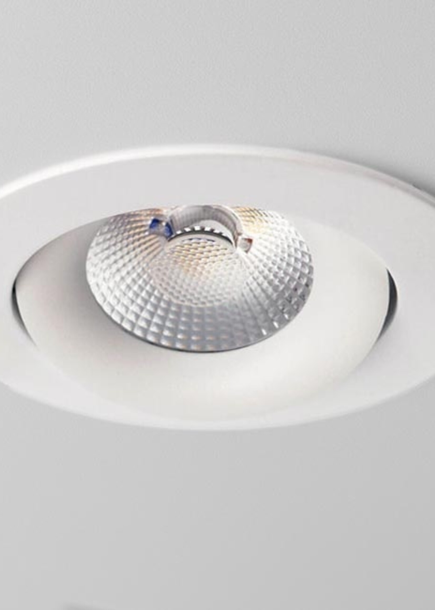 Inbouw Ledspot Wenen Mat-Wit, 8 Watt, Dimbaar, Warm Wit licht , IP44 , geschikt voor de badkamer.