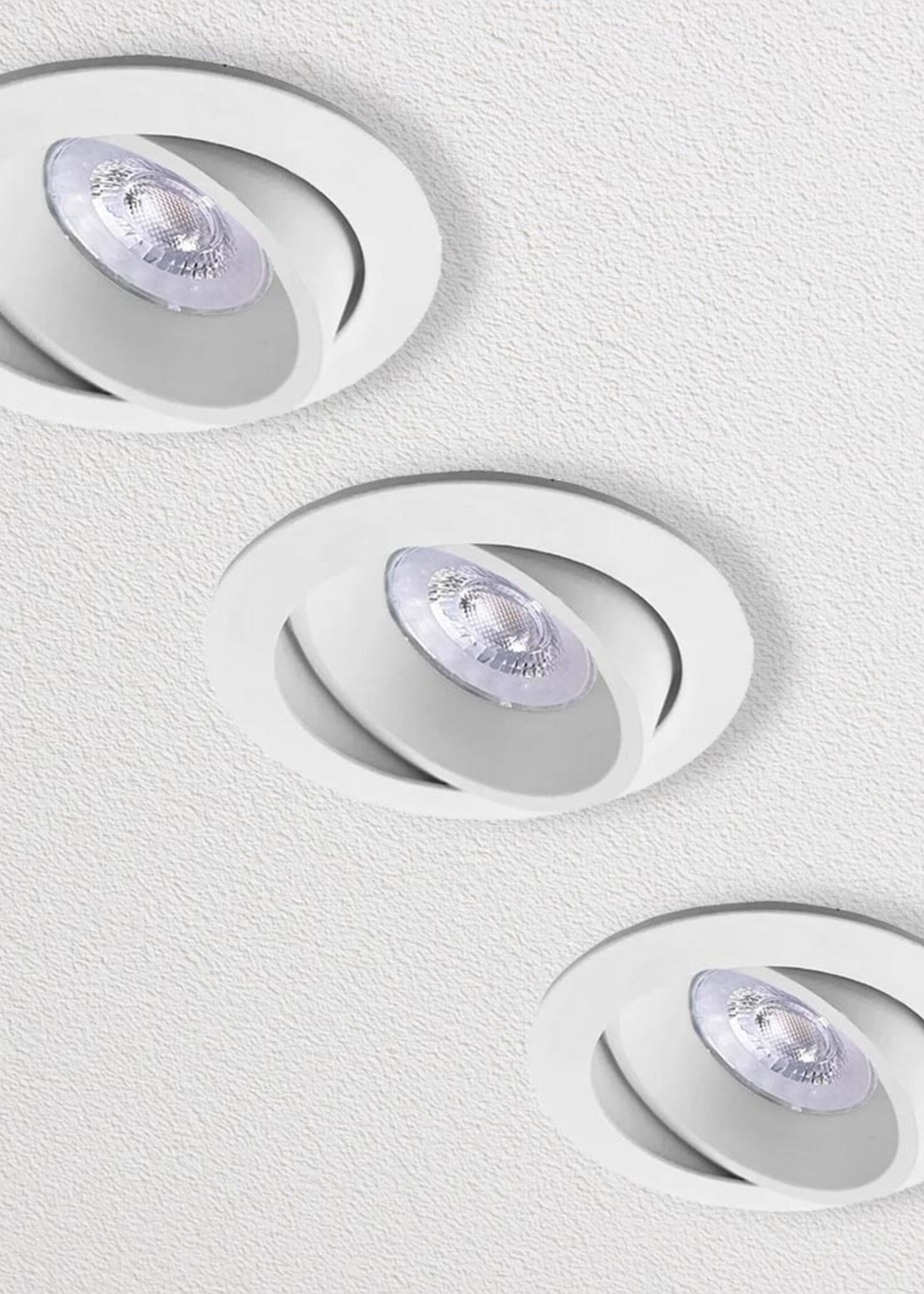 Set van 3 witte LED inbouwspots BRUGGE 5W dimbaar, kantelbaar, warmwit licht.