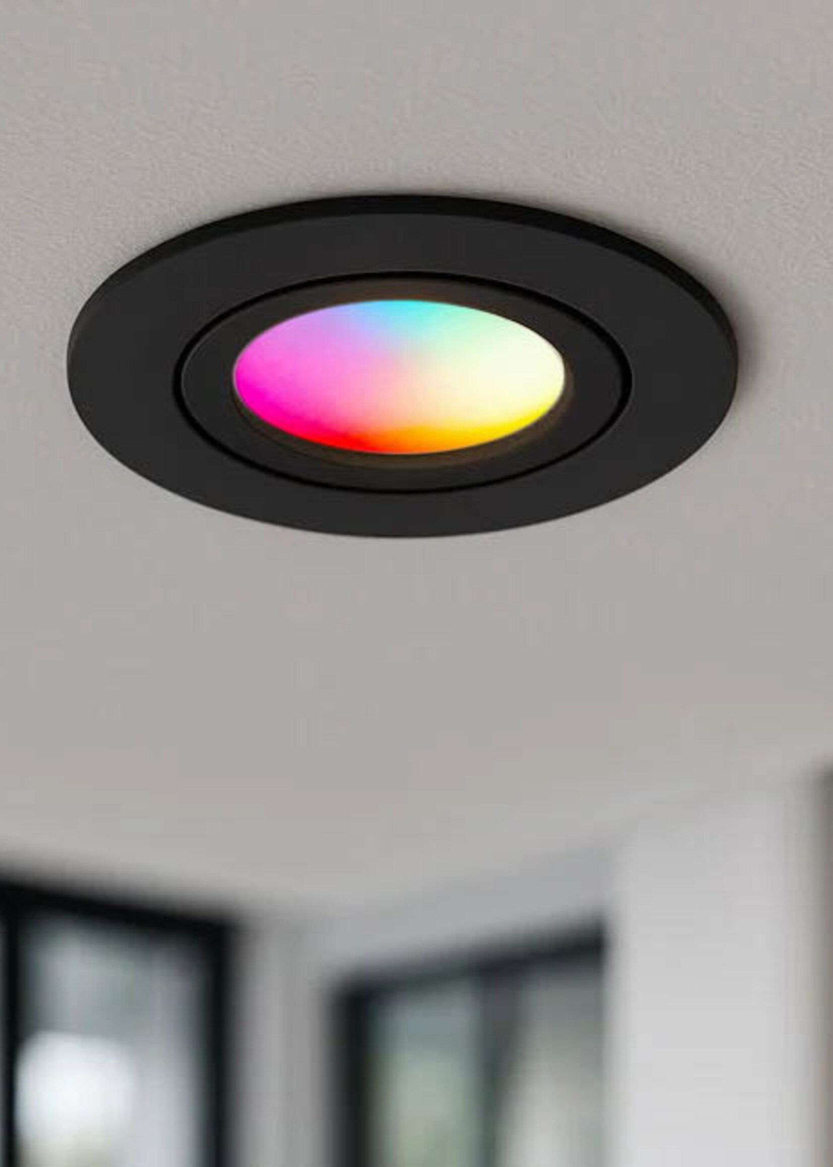 Smart Inbouw Ledspot Bali Zwart, RGB en warm Wit.
