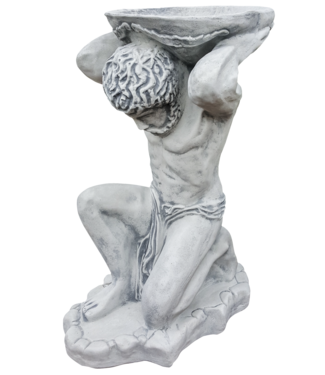 Man met drinkbak op schouders