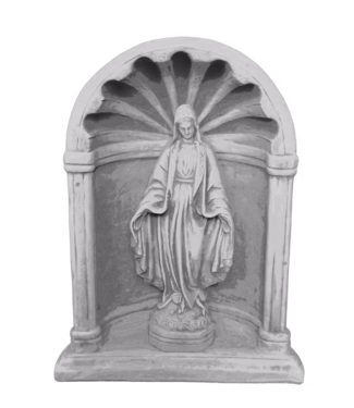 Maria beeld in sierlijke nis