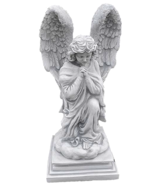 Engel met gevouwen handen