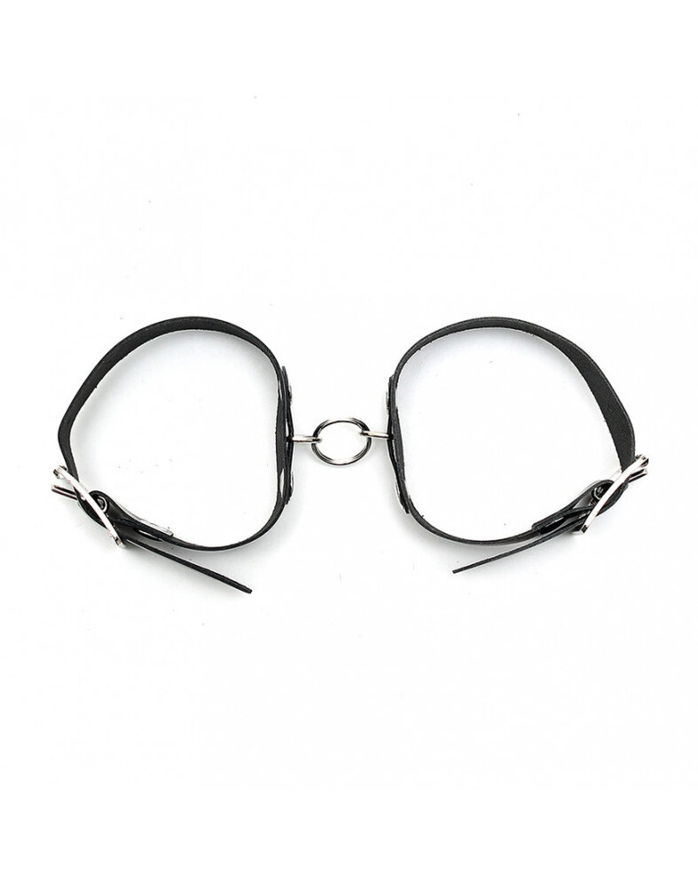 Rimba Bondage Play Rimba handcuffs with ring – adjustable | Black leather