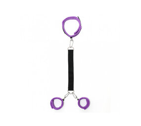 Rimba Bondage Play Appui-nuque avec attache-mains Rimba Bondage Play Appui-nuque avec attache-mains