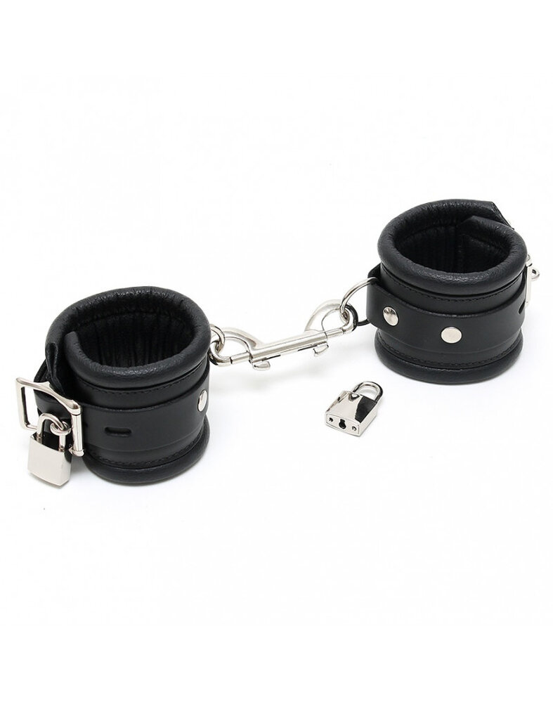 Rimba Bondage Play Rimba leather handcuffs – lockable & padded | Luxury restraints in black Rimba Bondage Play Rimba leather handcuffs – lockable & padded | Luxury restraints in black