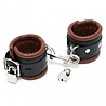 Rimba Bondage Play Menottes de cheville en cuir de luxe Rimba - Rembourrées et réglables Rimba Bondage Play Menottes de cheville en cuir de luxe Rimba - Rembourrées et réglables