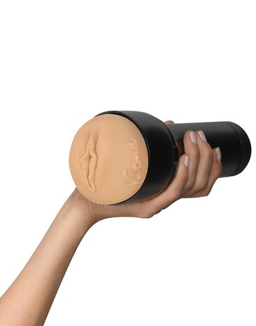 KIIROO KIIROO Keon Combo Set mit Feel Victoria June Stroker – Interaktive Lust auf höchstem Niveau KIIROO KIIROO Keon Combo Set mit Feel Victoria June Stroker – Interaktive Lust auf höchstem Niveau