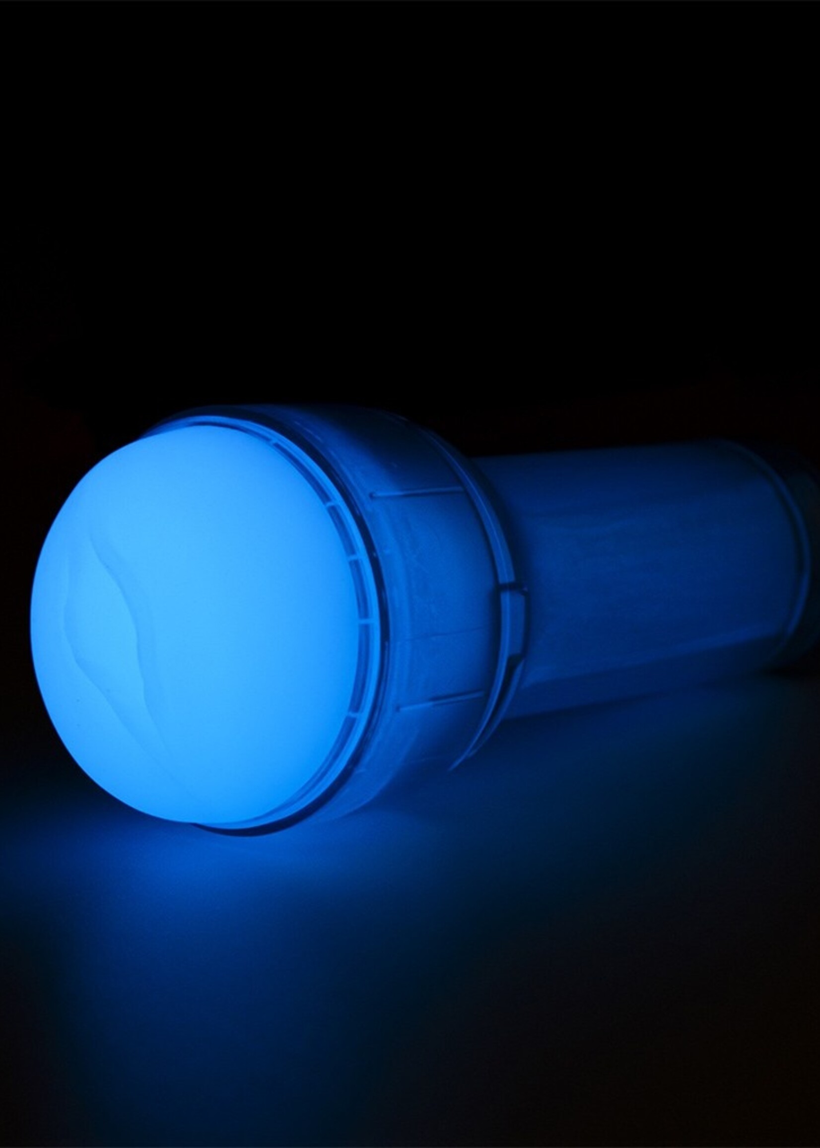 Kiiroo FeelGlow Stroker - Glows in the Dark - Taschenmuschi