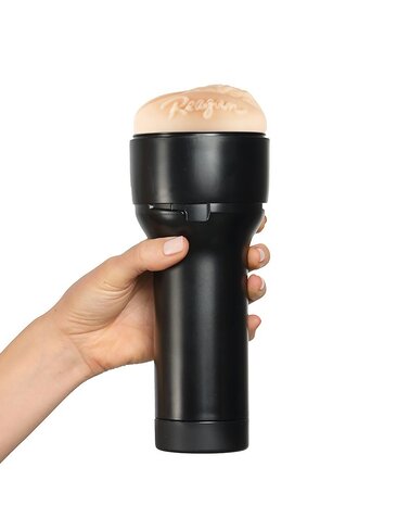 Kiiroo FeelStar Stroker - Reagan Foxx - Taschenmuschi Kiiroo FeelStar Stroker - Reagan Foxx - Taschenmuschi