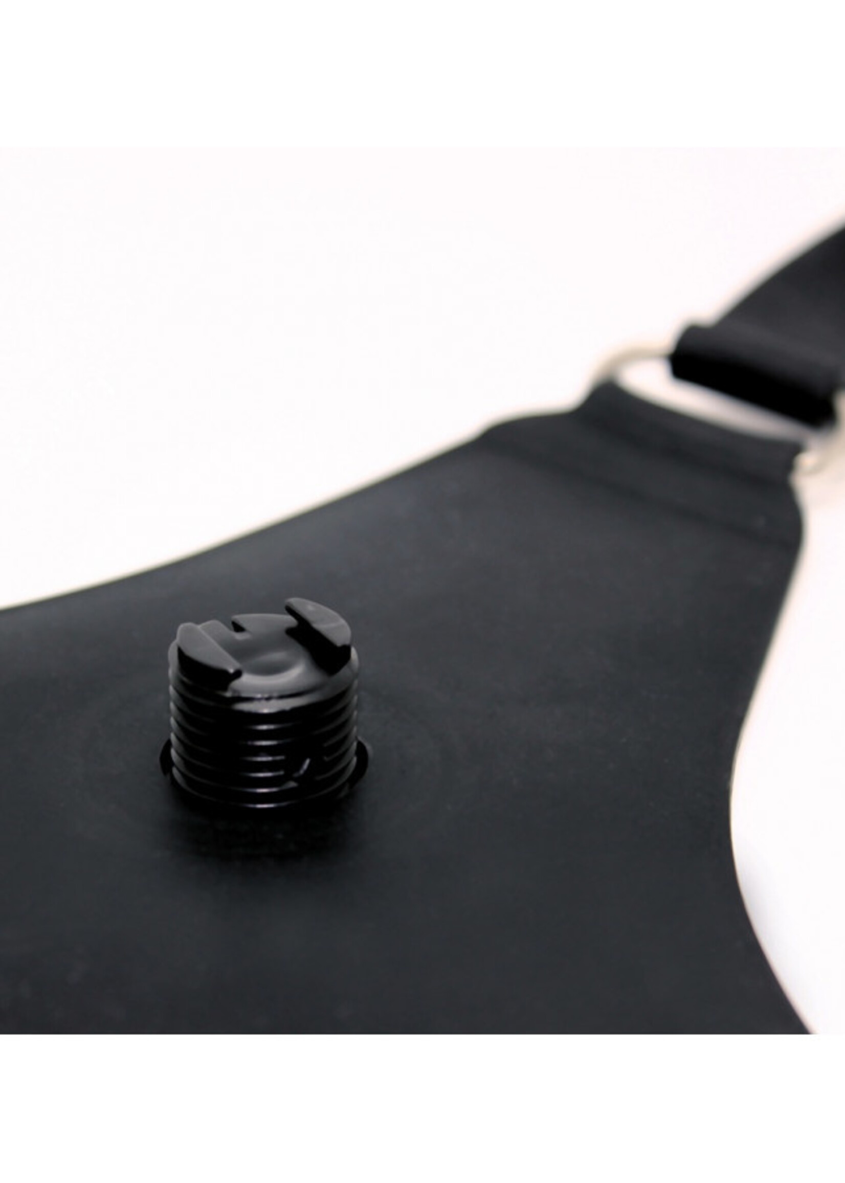 Rimba Latex Play lien strap-on - Ø 3,5 x 12 cm