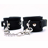 Rimba Latex Play Schmalle Fesseln Schwarz – Verstellbare Bondage-Handfesseln mit Karabinerhaken