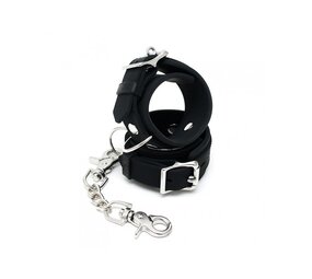 Rimba Latex Play Smalle silicone boeien met karabijn haken