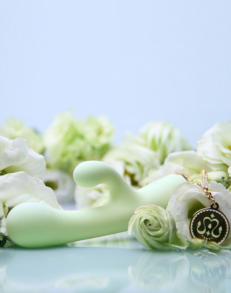 ZALO ZALO Ichigo – luxury vibrator with 24K gold & app control ZALO ZALO Ichigo – luxury vibrator with 24K gold & app control