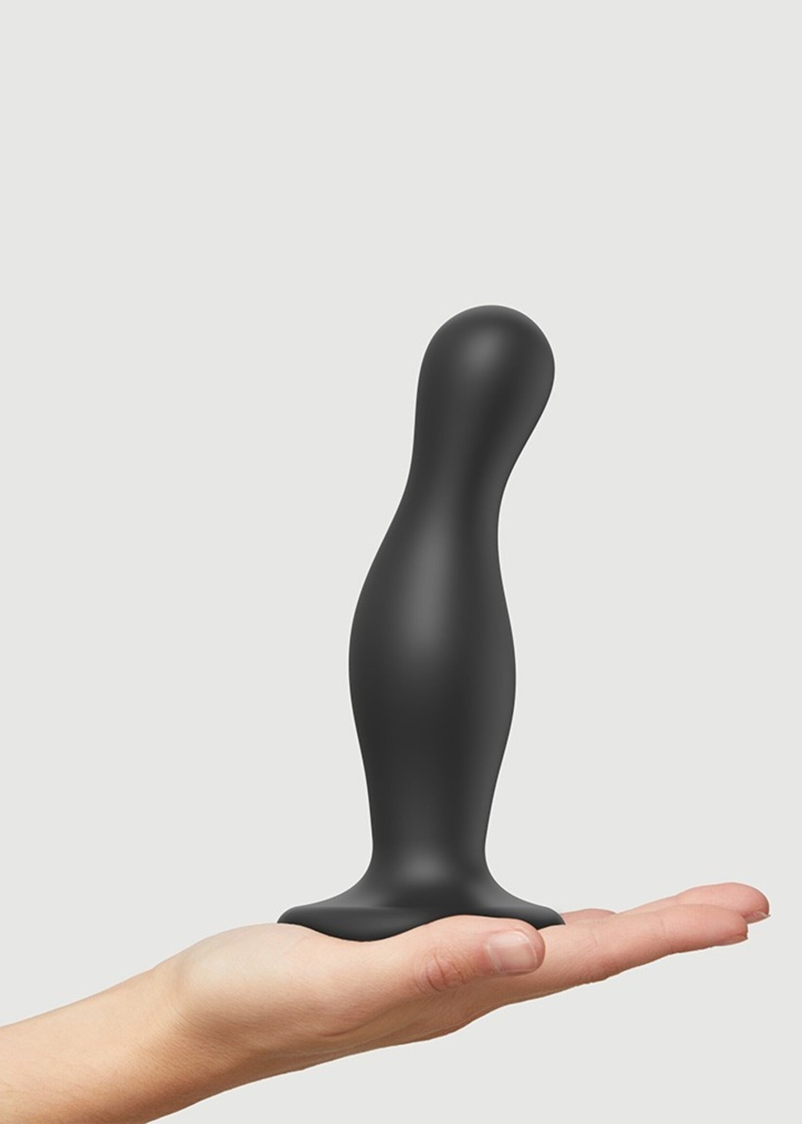 Strap-On-Me Dildo Plug Curvy - Taille L - Ø4.7 x 16.5 cm