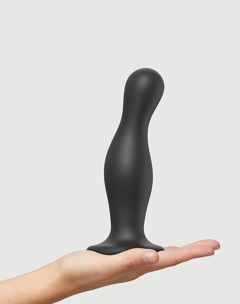 Strap-On-Me Strap-On-Me Dildo Plug Curvy XL - Strap-on Dildo 18 cm Ø5,1 cm mit G-Punkt Stimulation Strap-On-Me Strap-On-Me Dildo Plug Curvy XL - Strap-on Dildo 18 cm Ø5,1 cm mit G-Punkt Stimulation