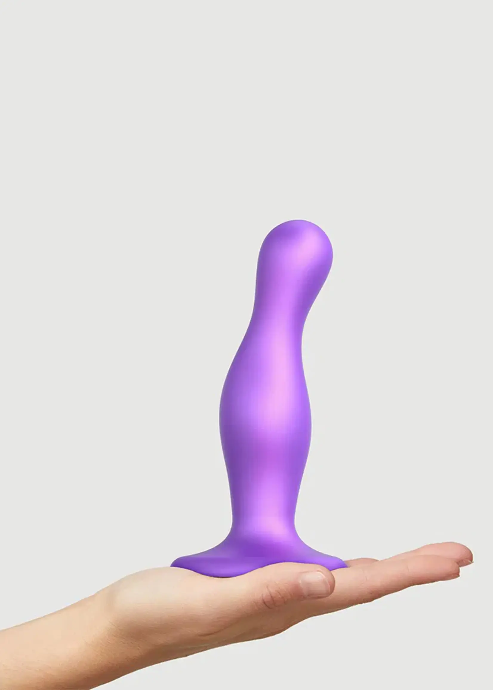 Strap-On-Me Dildo Plug Curvy - Taille M - Ø4.2 x 15 cm