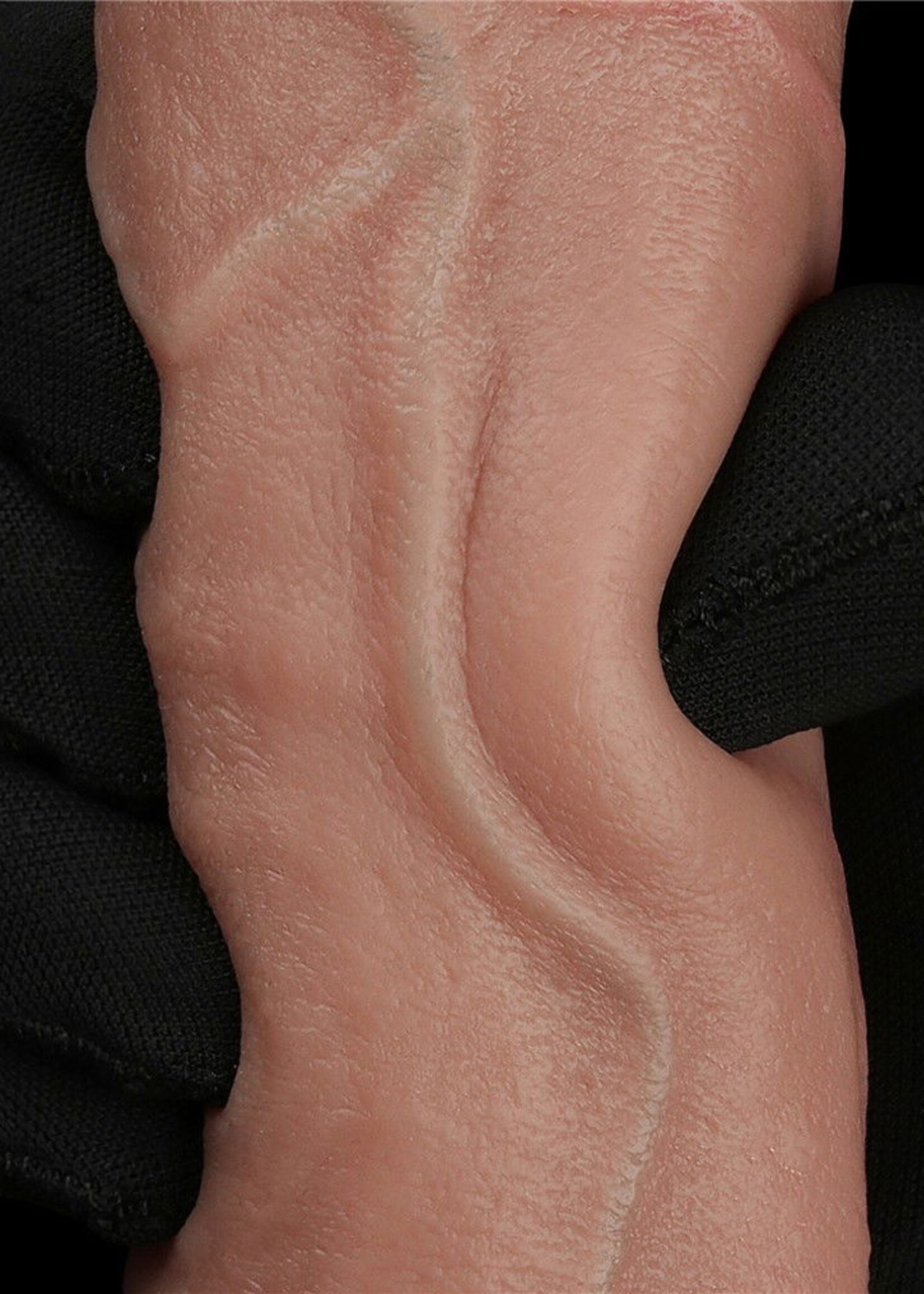 LoveToy Silikondildo - 23,5 cm Ø 4,3 cm