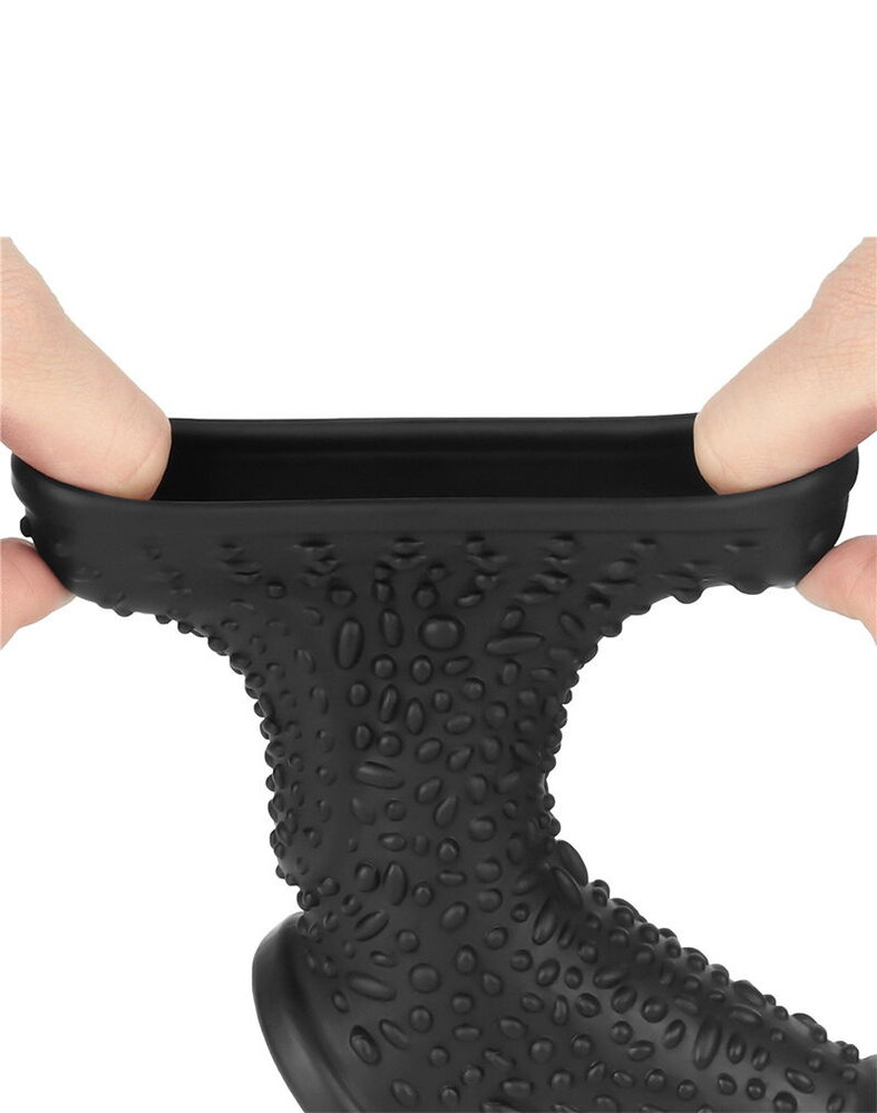 LoveToy LoveToy - Drip Knights Ring - Vibrierende Penis- und Hodensackhülle (Ø 2,8 cm) - Schwarz LoveToy LoveToy - Drip Knights Ring - Vibrierende Penis- und Hodensackhülle (Ø 2,8 cm) - Schwarz