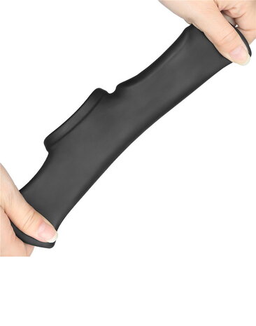 LoveToy LoveToy - Silk Knights Ring - Vibrating Penis And Scrotum Sleeve (Ø 2.8 cm) - Black LoveToy LoveToy - Silk Knights Ring - Vibrating Penis And Scrotum Sleeve (Ø 2.8 cm) - Black